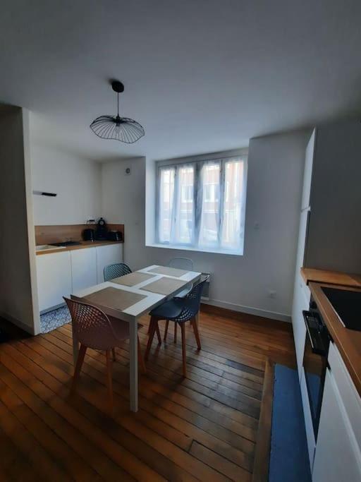 Appartement กาเลส์ ภายนอก รูปภาพ