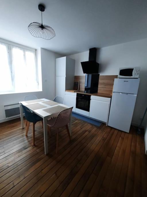 Appartement กาเลส์ ภายนอก รูปภาพ